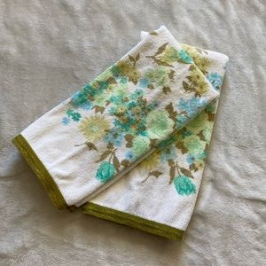 Vintage Callaway Hand Towels